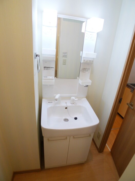 物件内観写真9　(洗面)