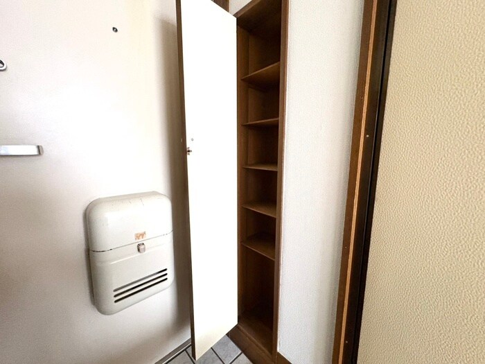 物件内観写真13　(靴箱)