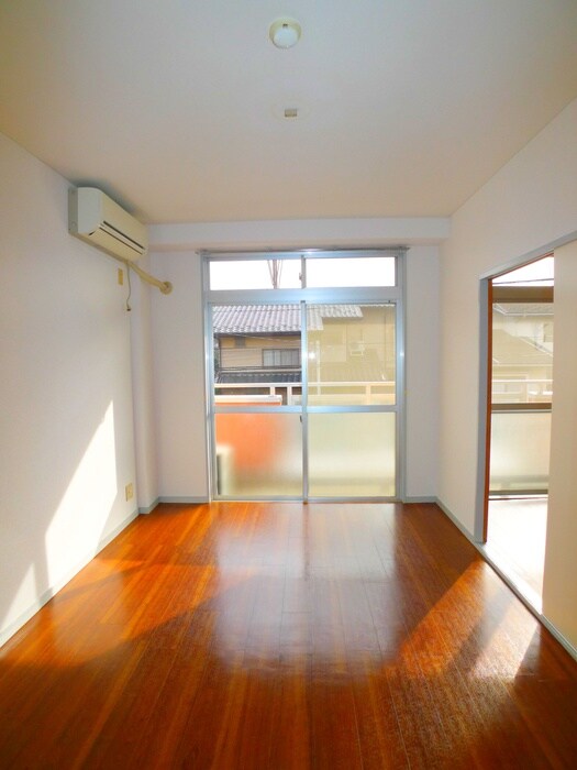 物件内観写真6　(居室)