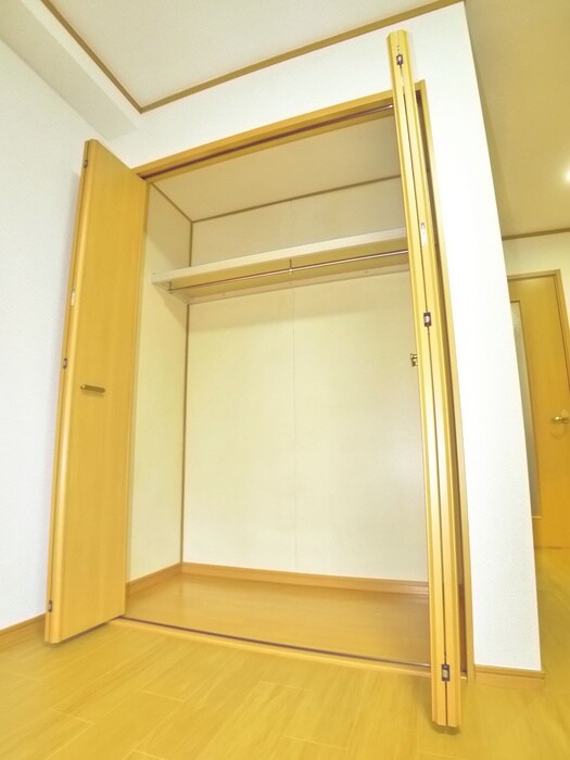 物件内観写真10　(収納)