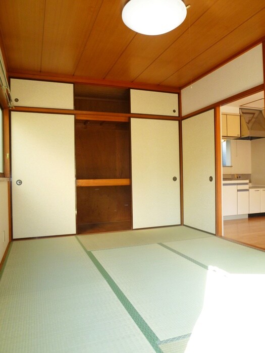 物件内観写真9　(居室)