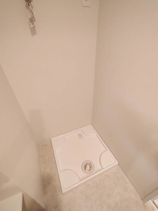 物件内観写真15　(洗濯機置場)