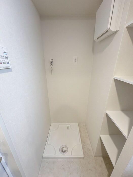 物件内観写真16　(洗濯機置場)