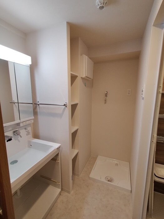 物件内観写真16　(内観写真)