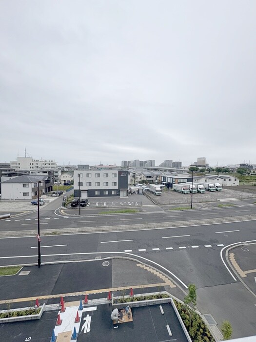 物件内観写真22　(室内からの展望)