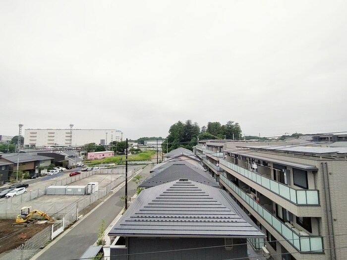 物件内観写真22　(室内からの展望)