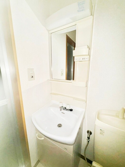 物件内観写真10　(洗面)