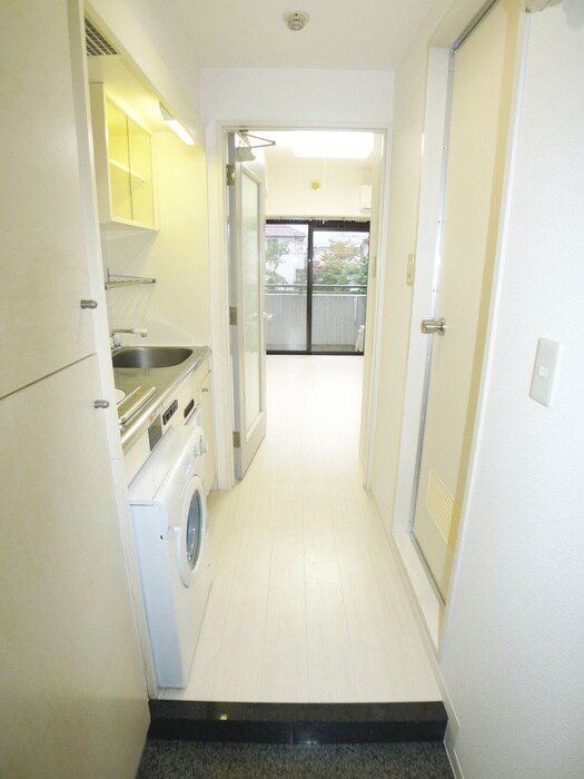 物件内観写真9　(廊下)