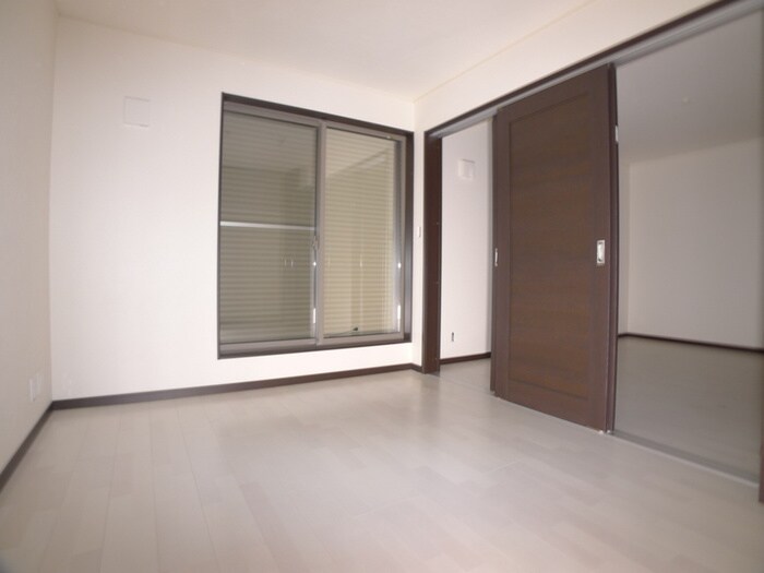 物件内観写真12　(居室)