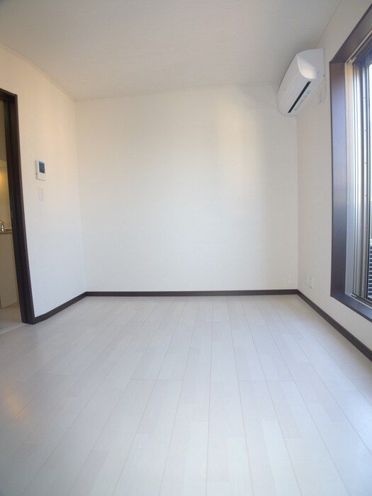 物件内観写真17　(居室)