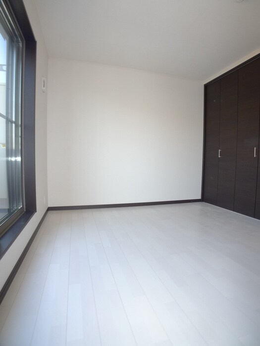 物件内観写真18　(居室)