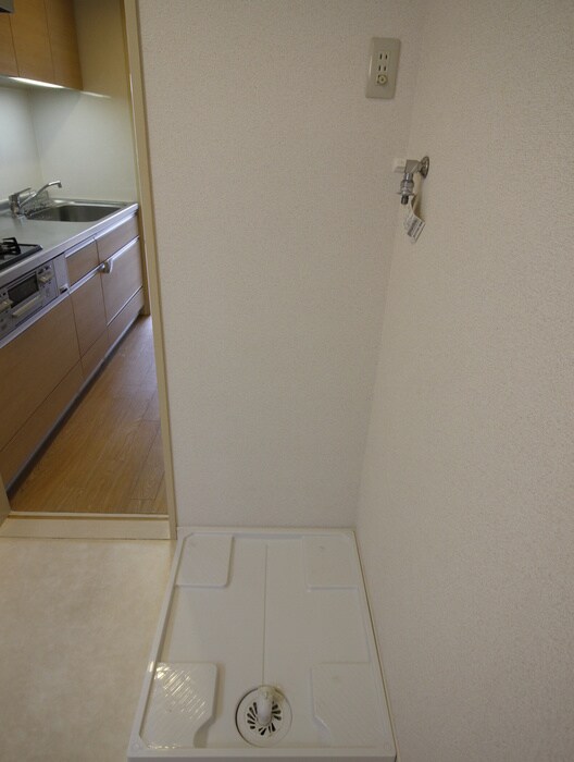 物件内観写真21　(洗濯機置場)