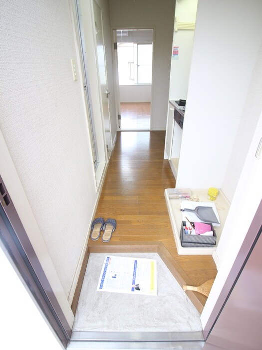 物件内観写真17　(玄関)