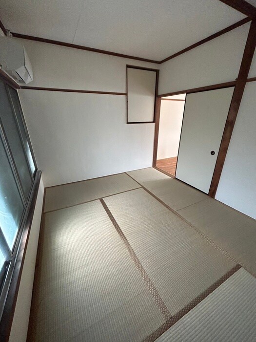 物件内観写真8　(居室)