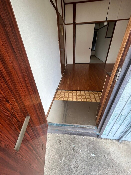 物件内観写真19　(玄関)