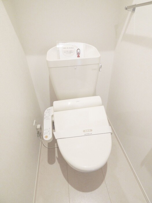 物件内観写真14　(トイレ)