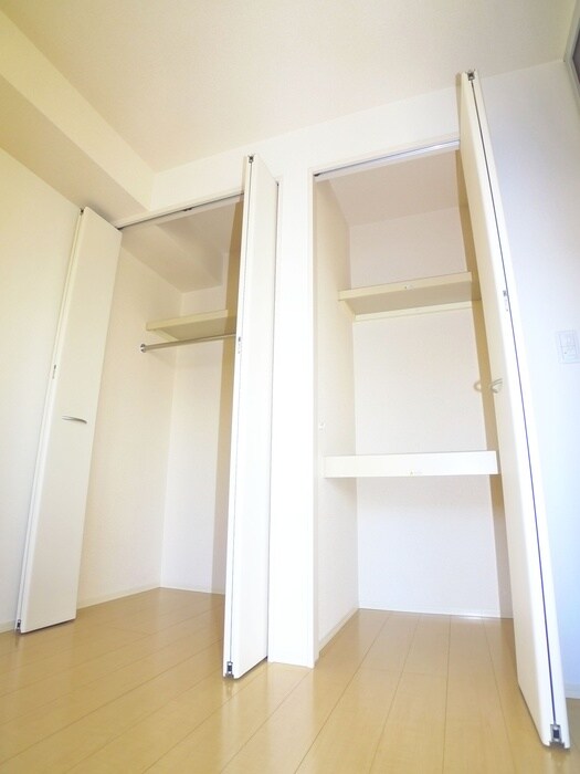 物件内観写真15　(収納)
