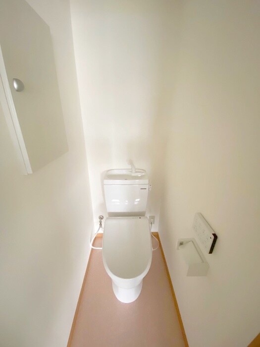 物件内観写真13　(トイレ)