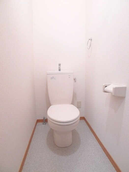 物件内観写真15　(トイレ)