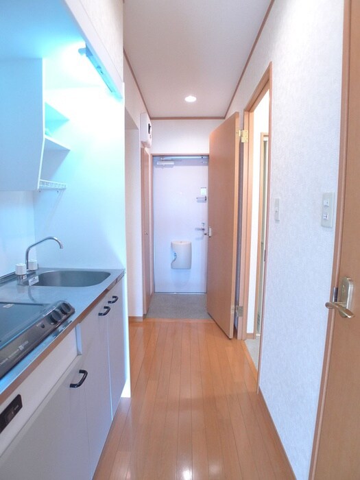 物件内観写真18　(廊下)