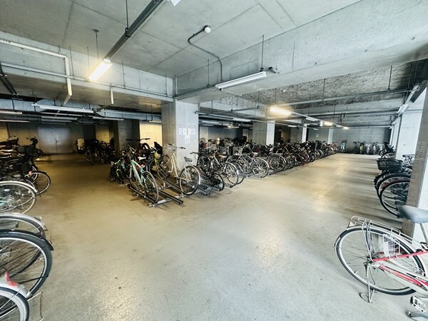駐輪場