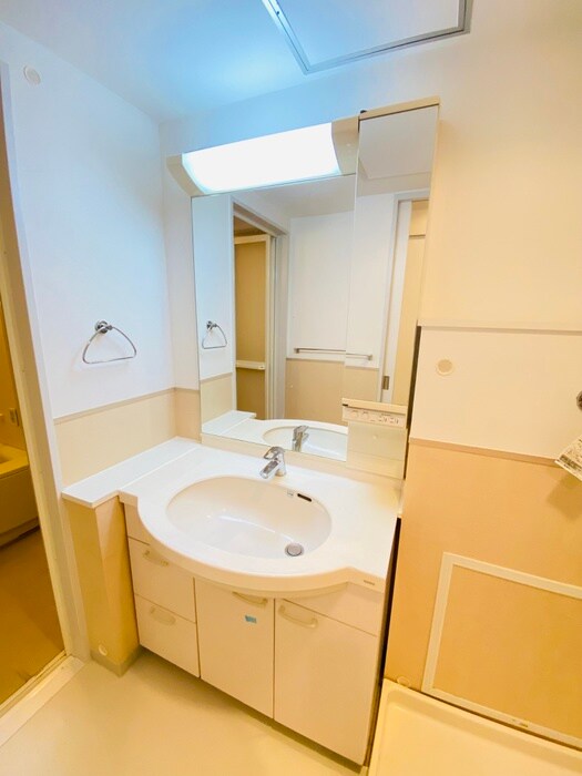 物件内観写真12　(洗面)