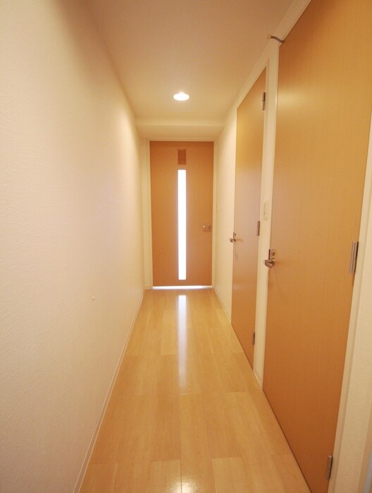 物件内観写真18　(廊下)