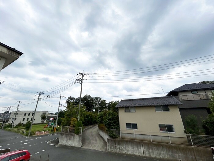 物件内観写真20　(室内からの展望)