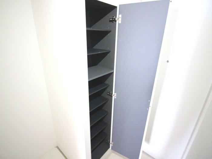 物件内観写真15　(靴箱)