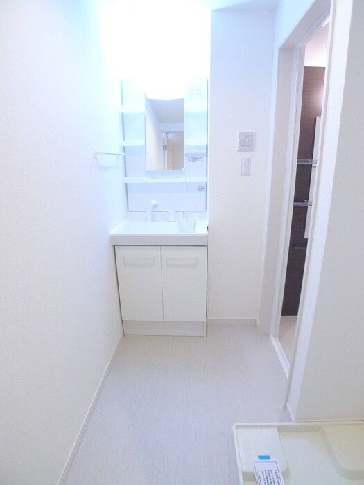 物件内観写真12　(洗面)