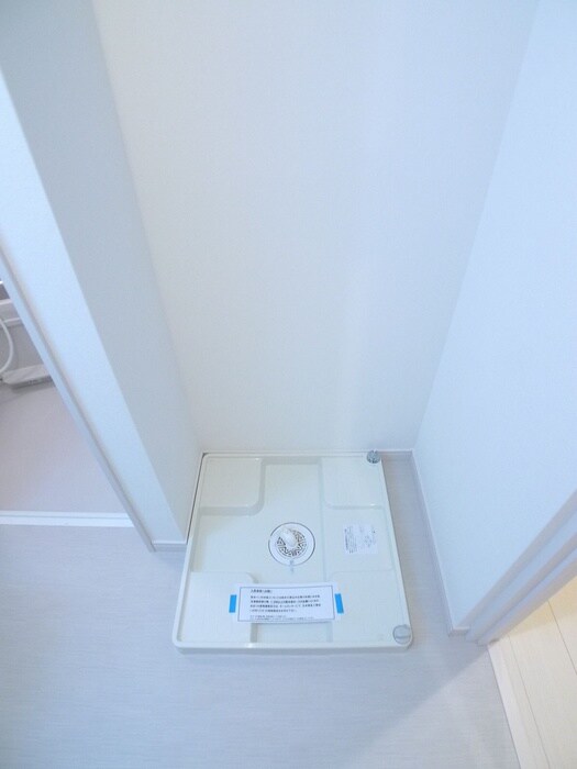 物件内観写真13　(洗濯機置場)