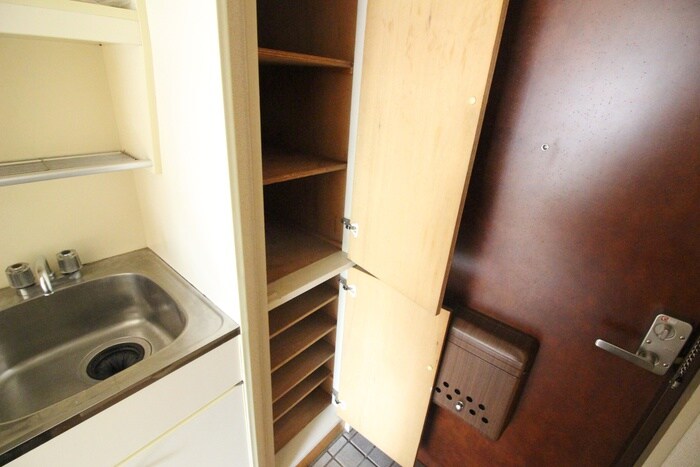 物件内観写真11　(靴箱)