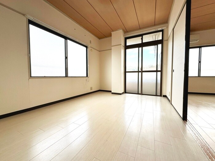 物件内観写真7　(居室)