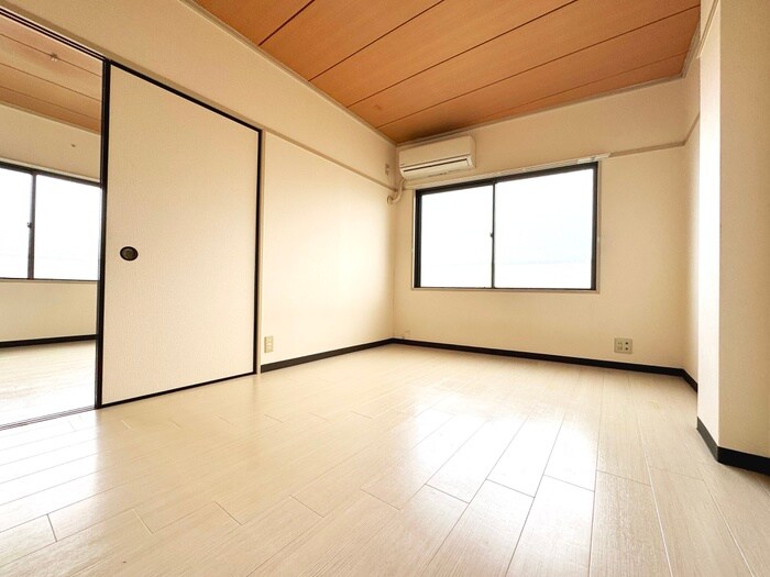 物件内観写真9　(居室)