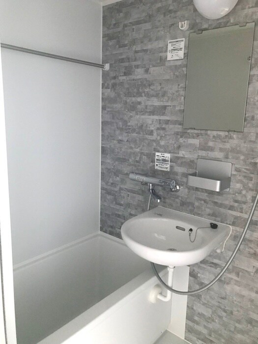 物件内観写真9　(バス／シャワールーム等)