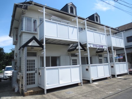 ファミーユ中野外観写真