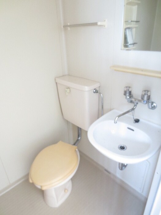 物件内観写真14　(トイレ)