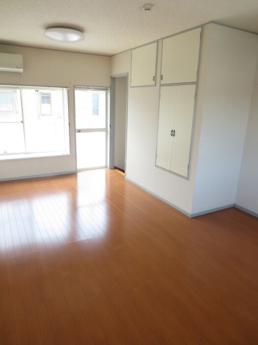 物件内観写真21　(居室)