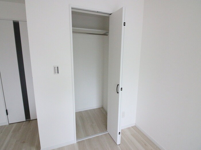 物件内観写真12　(収納)