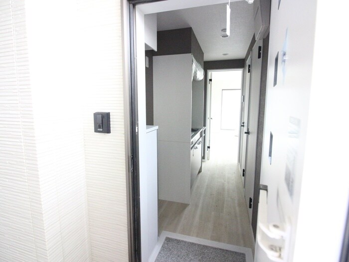 物件内観写真15　(玄関)