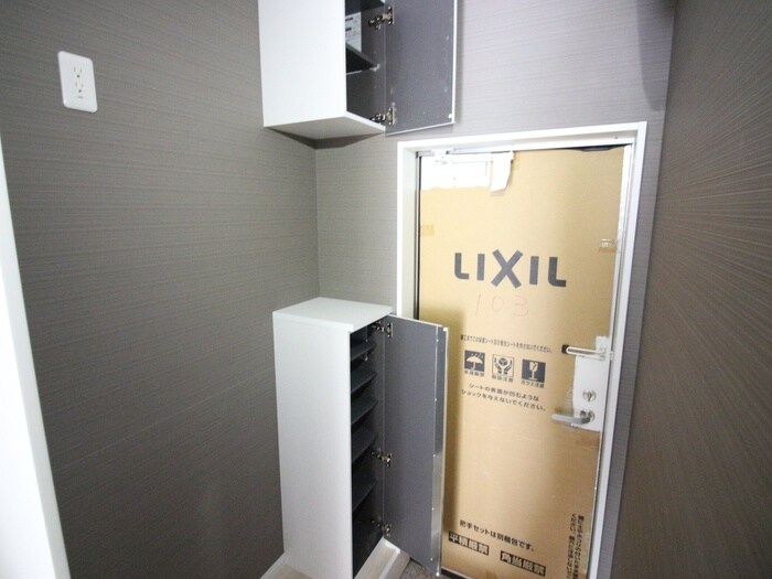 物件内観写真16　(靴箱)
