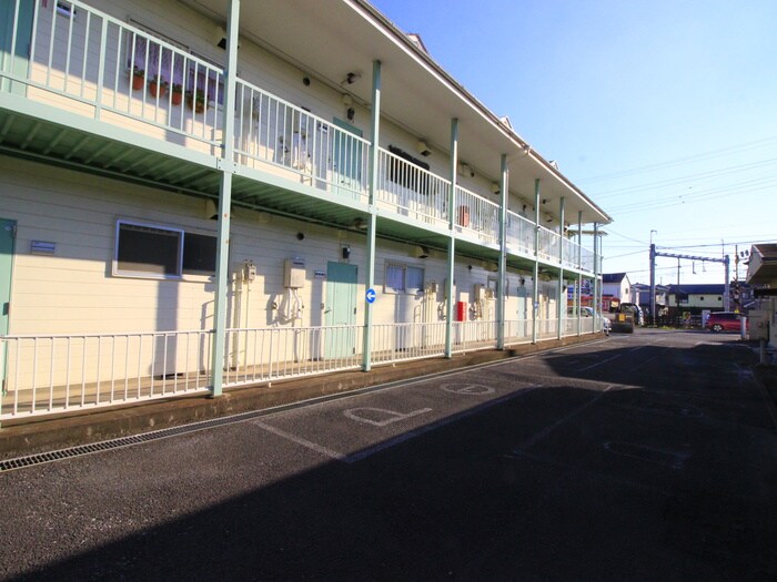 物件外観写真5　(駐車場)