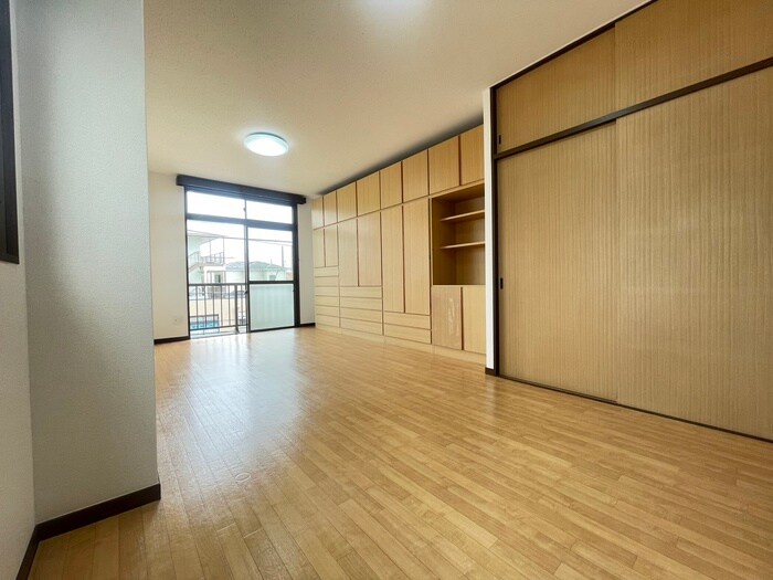 物件内観写真8　(居室)