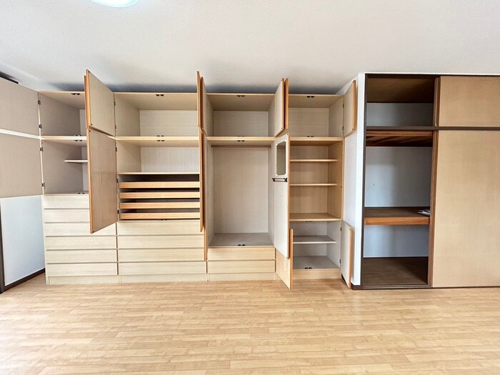 物件内観写真11　(収納)