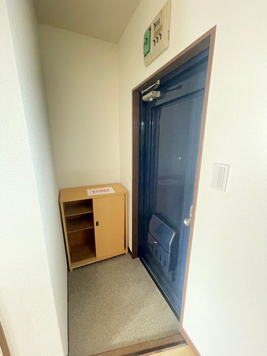 物件内観写真15　(玄関)