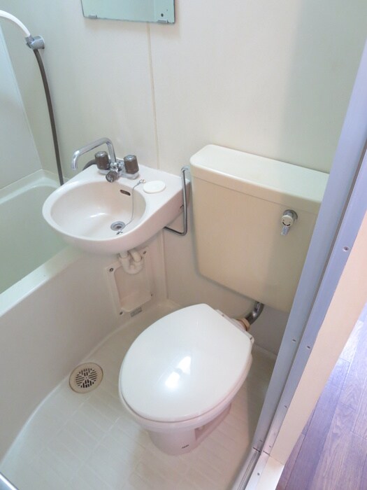 物件内観写真14　(トイレ)