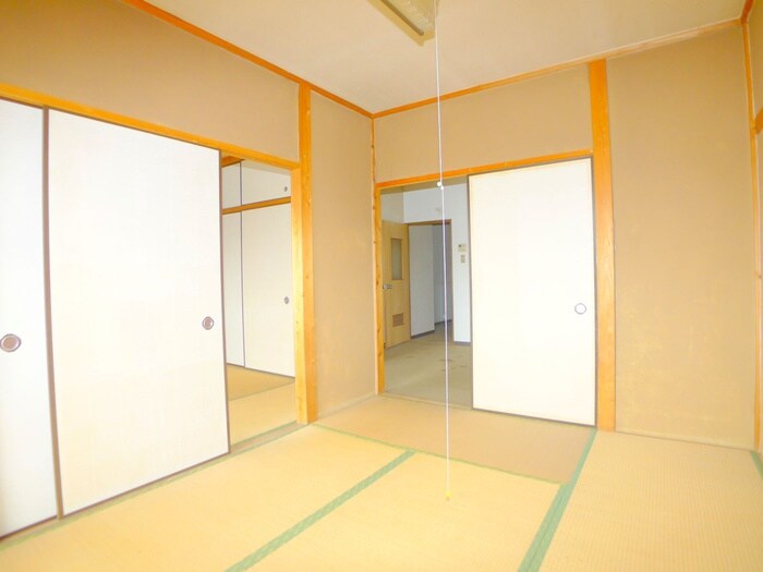 物件内観写真13　(居室)