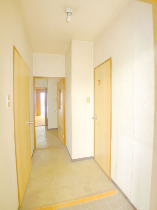 物件内観写真17　(廊下)