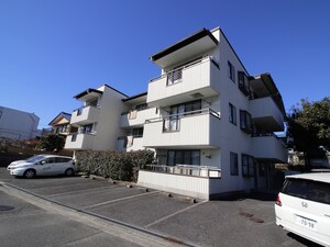 ファ－ストパレス長津田外観写真