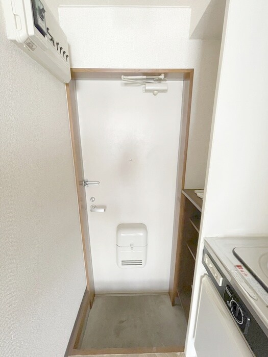 物件内観写真22　(玄関)